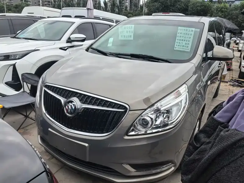 Buick GL8, 2019