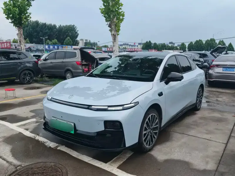Leapmotor B01, 2025