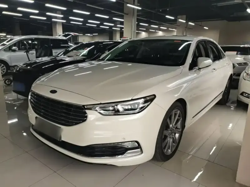 Ford Taurus, 2020
