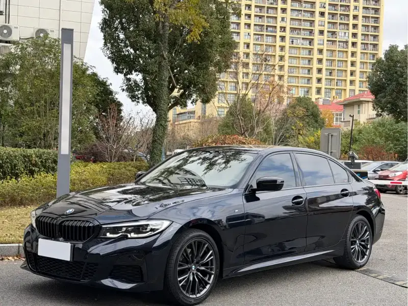BMW 3 Series, 2022