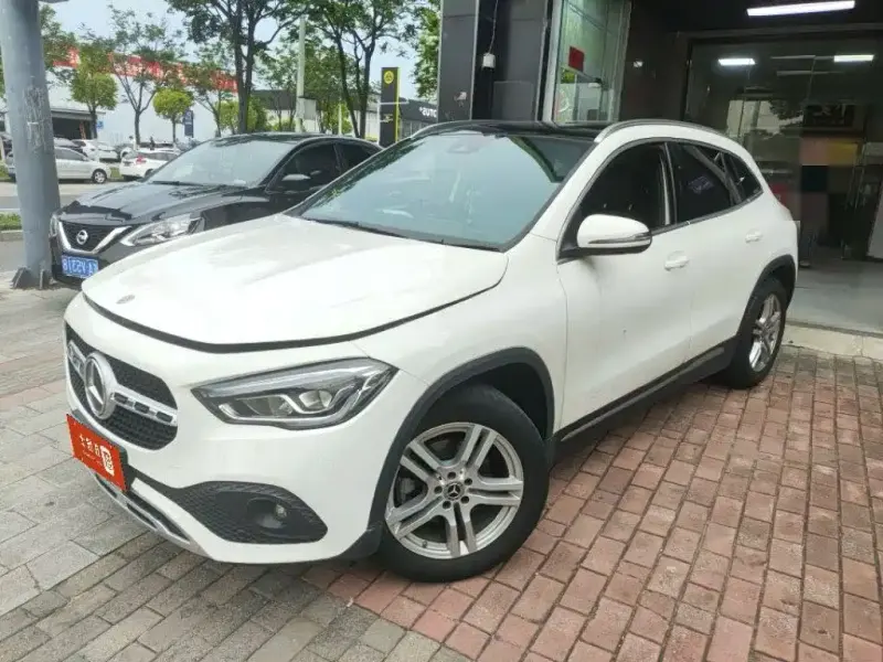 Mercedes-Benz GLA, 2022 — фото 1