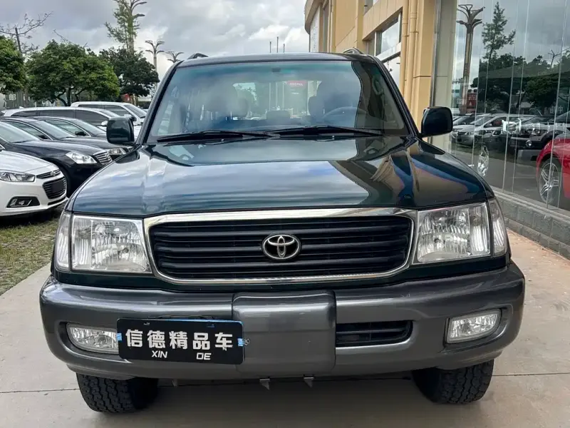 Toyota Land Cruiser, 2001