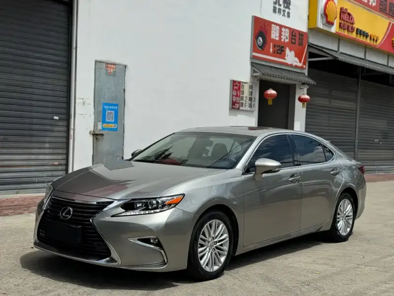 Lexus ES, 2018