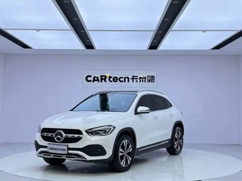 Mercedes-Benz GLA, 2020 — фото 1