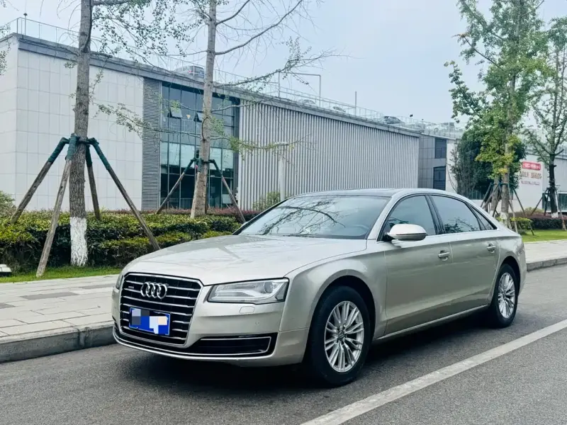 Audi A8, 2014