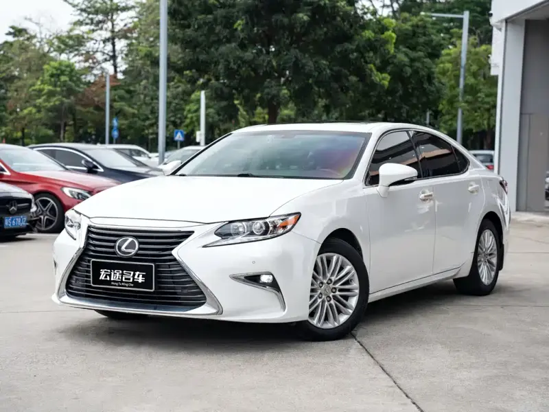 Lexus ES, 2018