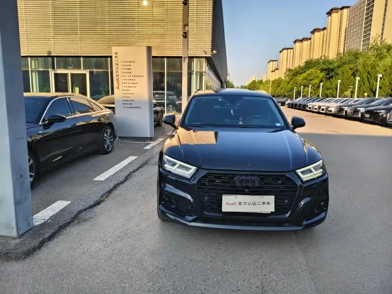 Audi Q5L, 2019