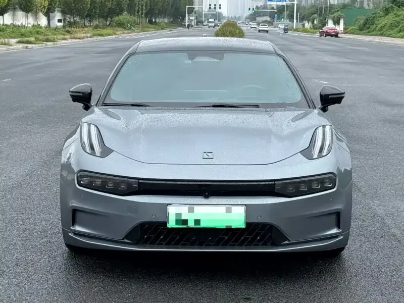 Zeekr 001, 2023