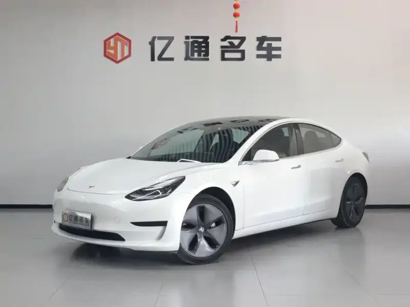 Tesla Model 3, 2020