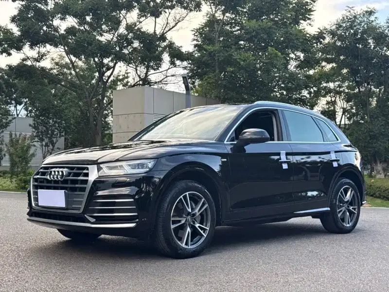 Audi Q5L, 2020
