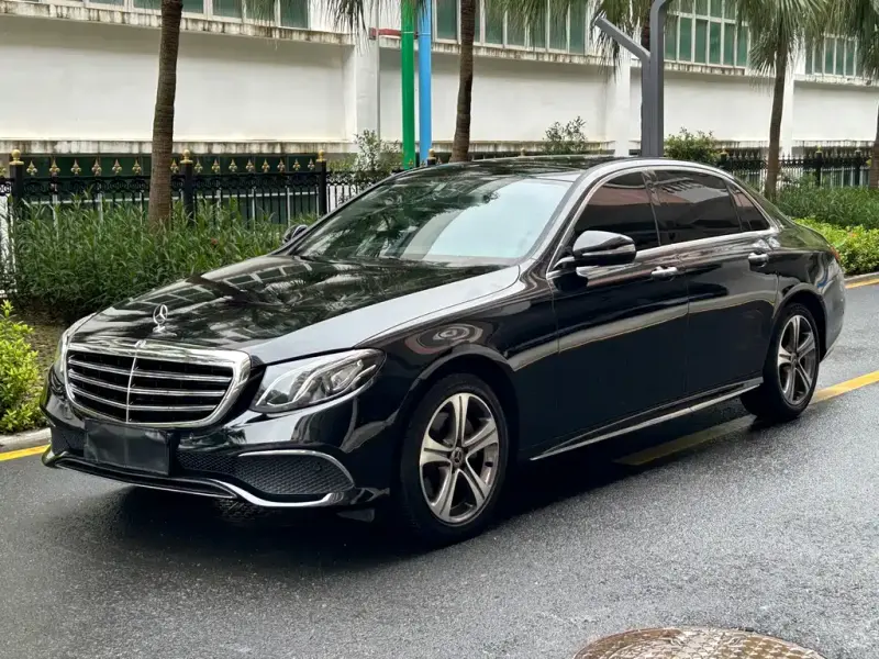 Mercedes-Benz E-Class, 2018 — фото 1