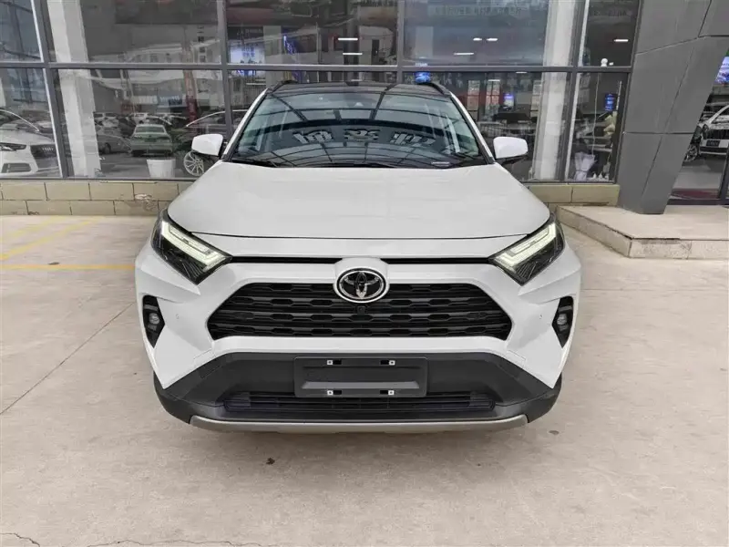 Toyota RAV4, 2024