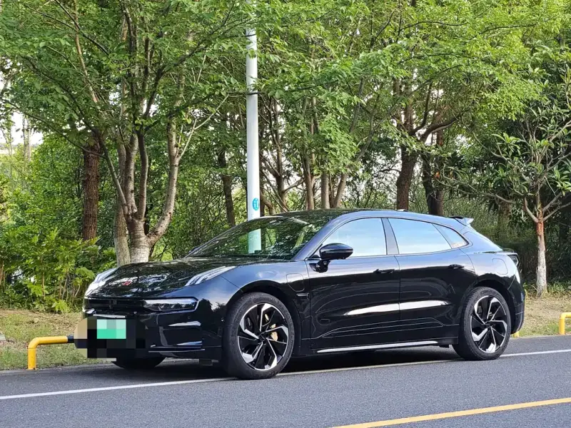 Zeekr 001, 2023