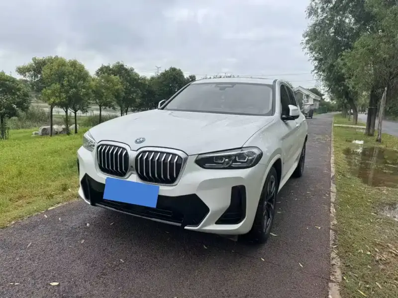 BMW iX3, 2023