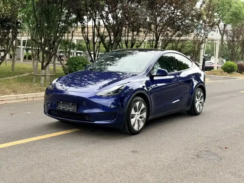 Tesla Model Y, 2023