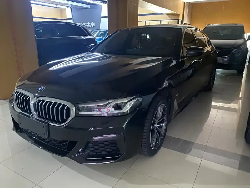 BMW 5 Series, 2022