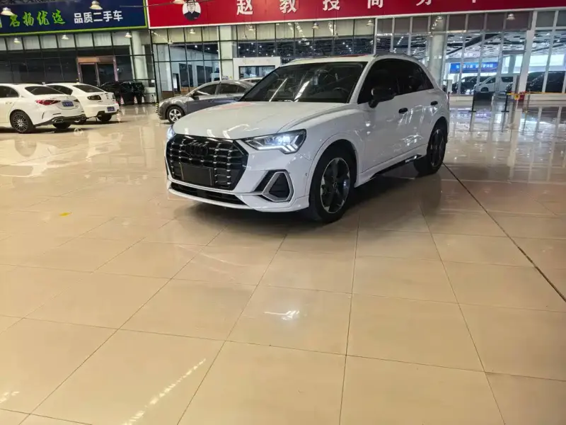 Audi Q3, 2022