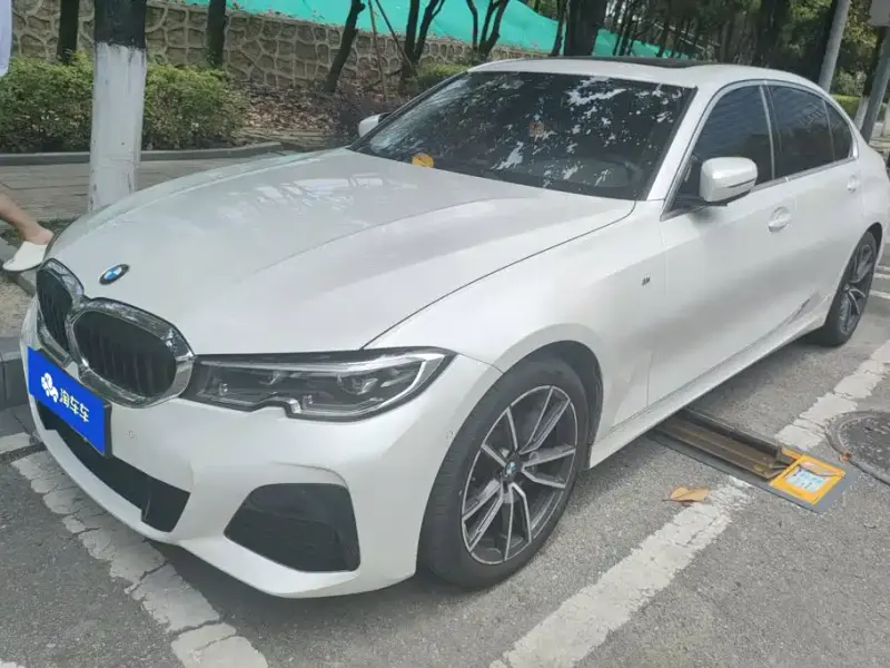 BMW 3 Series, 2021
