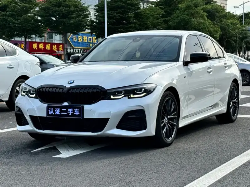 BMW 3 Series, 2022