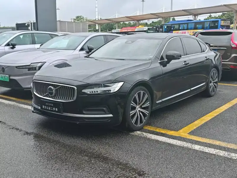 Volvo S90, 2023