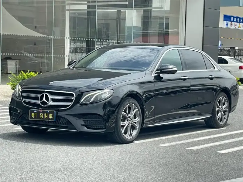 Mercedes-Benz E-Class, 2020 — фото 1