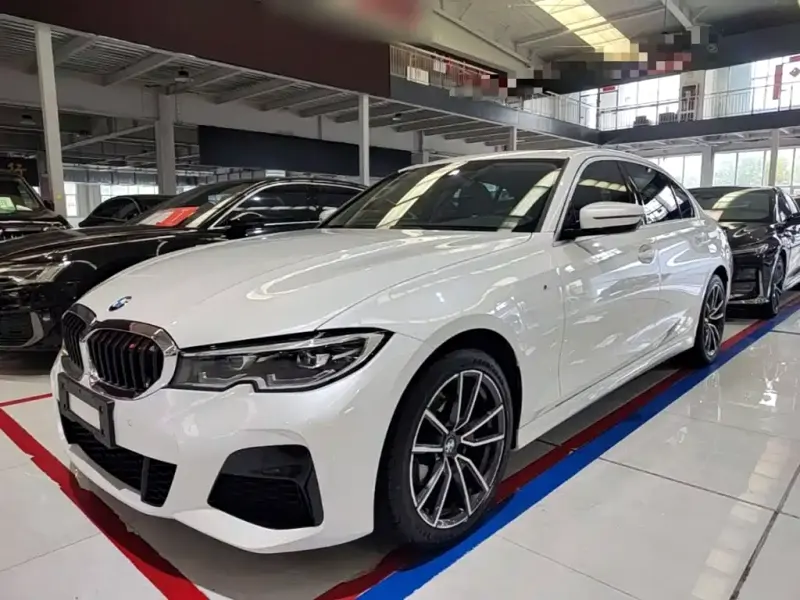 BMW 3 Series, 2022