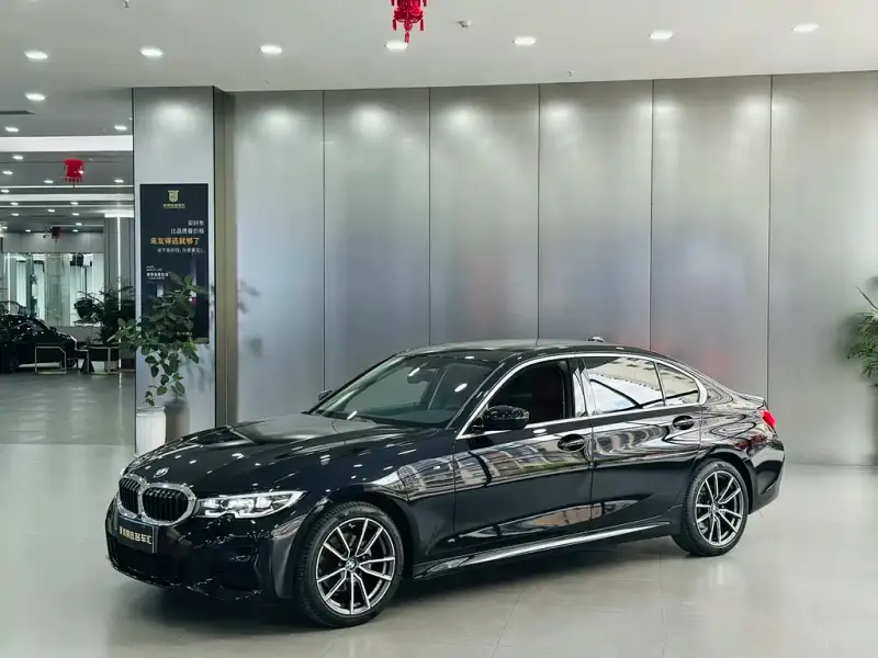BMW 3 Series, 2022