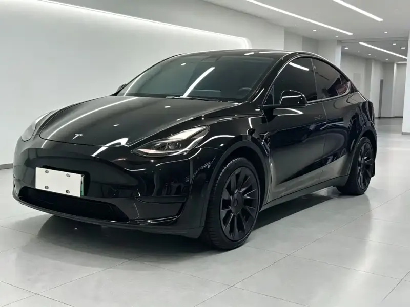 Tesla Model Y, 2023