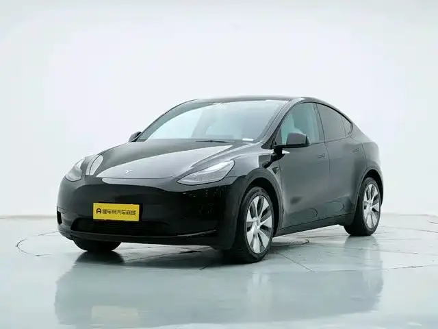 Tesla Model Y, 2022