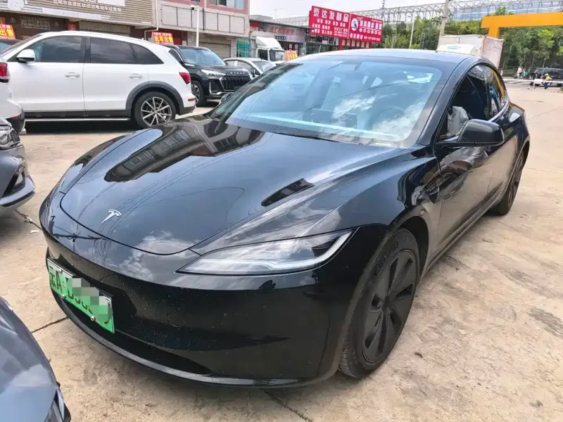 Tesla Model 3, 2024