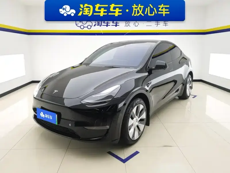 Tesla Model Y, 2022
