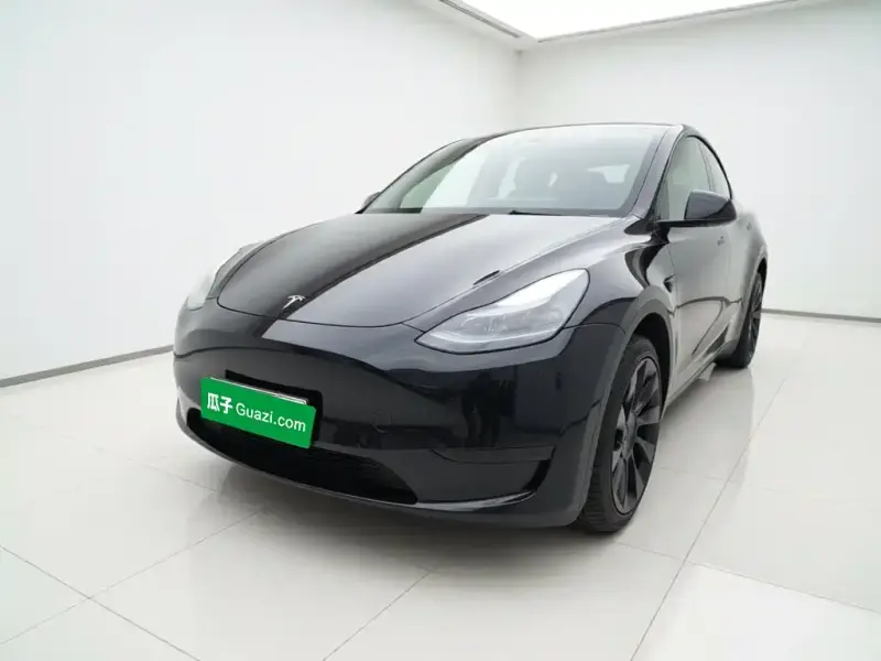 Tesla Model Y, 2023