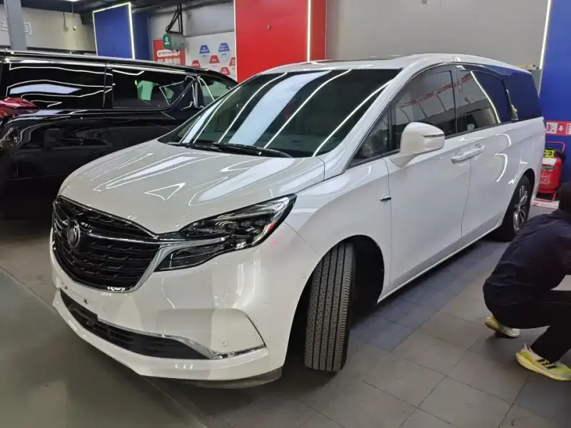 Buick GL8, 2022