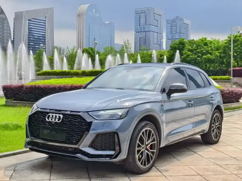 Audi Q5L, 2021