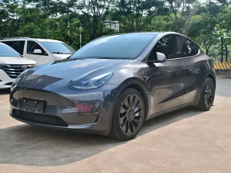 Tesla Model Y, 2023