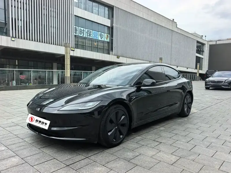 Tesla Model 3, 2024