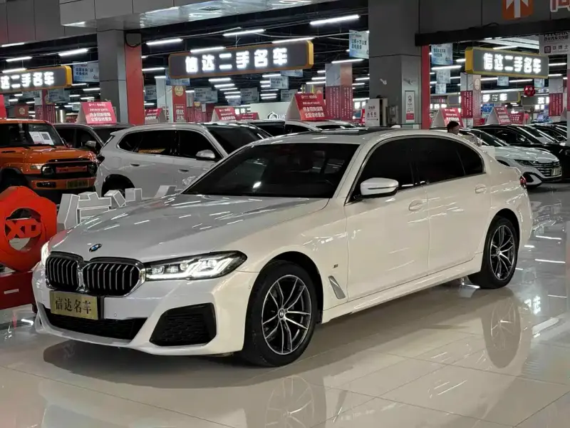 BMW 5 Series, 2022