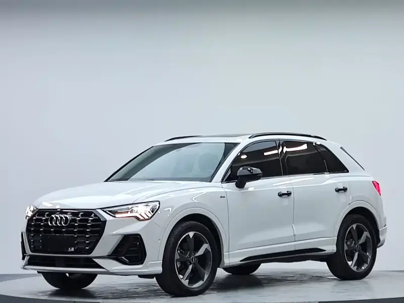 Audi Q3, 2022