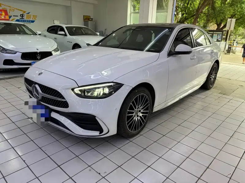 Mercedes-Benz C-Class, 2024
