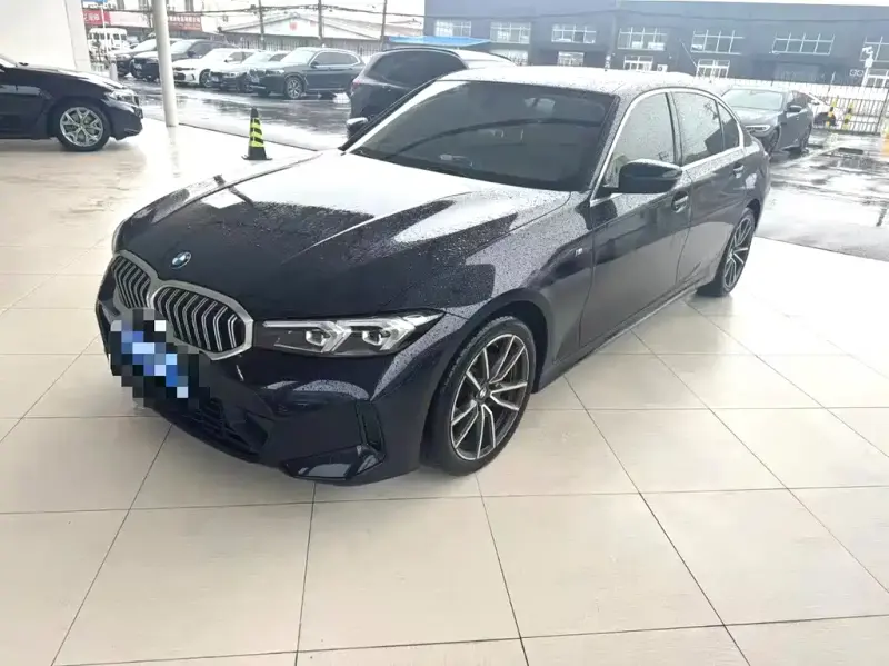 BMW 3 Series, 2022