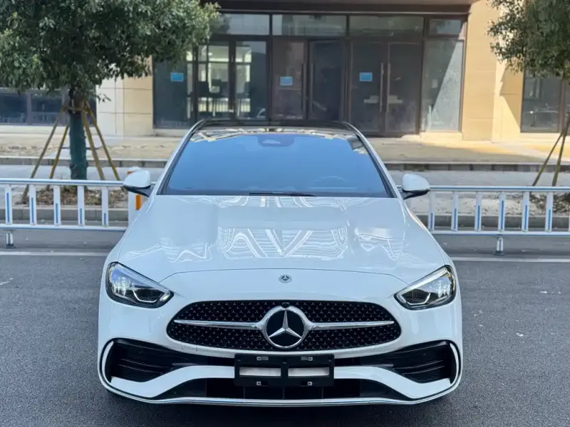 Mercedes-Benz C-Class, 2024