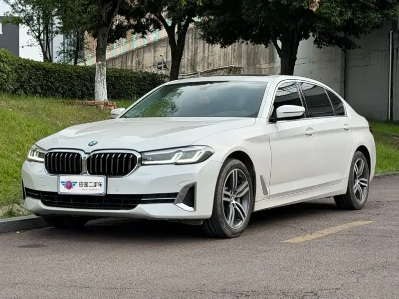 BMW 5 Series, 2023