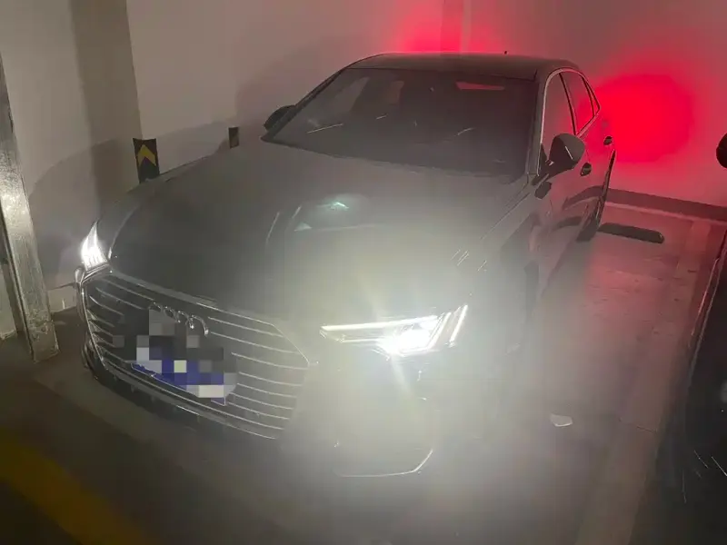 Audi A6L, 2021
