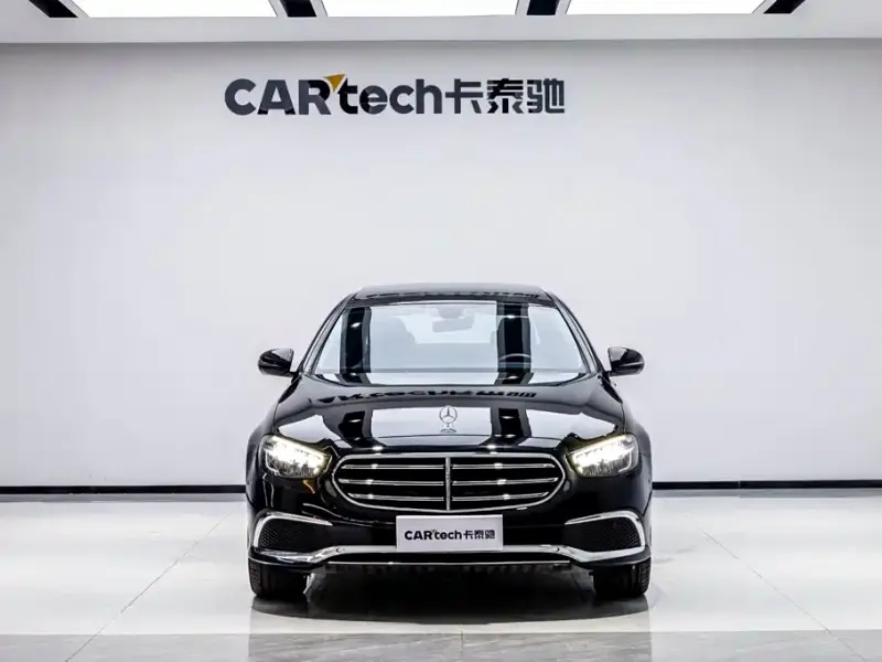 Mercedes-Benz E-Class, 2022 — фото 1