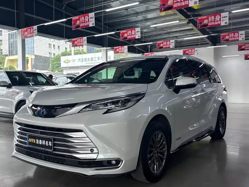 Toyota Sienna, 2022