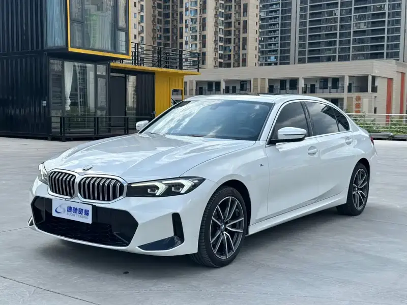 BMW 3 Series, 2022