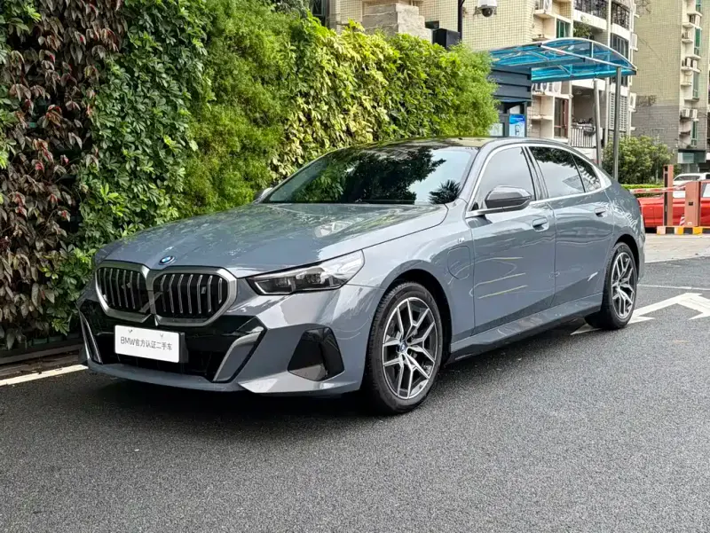 BMW i5, 2024