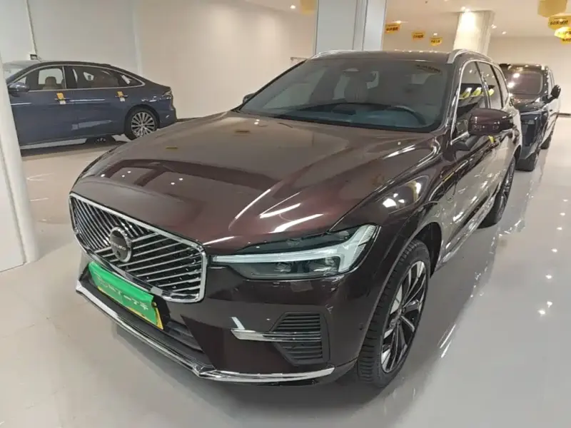 Volvo XC60 PHEV, 2025 — фото 1