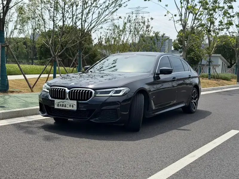 BMW 5 Series, 2022