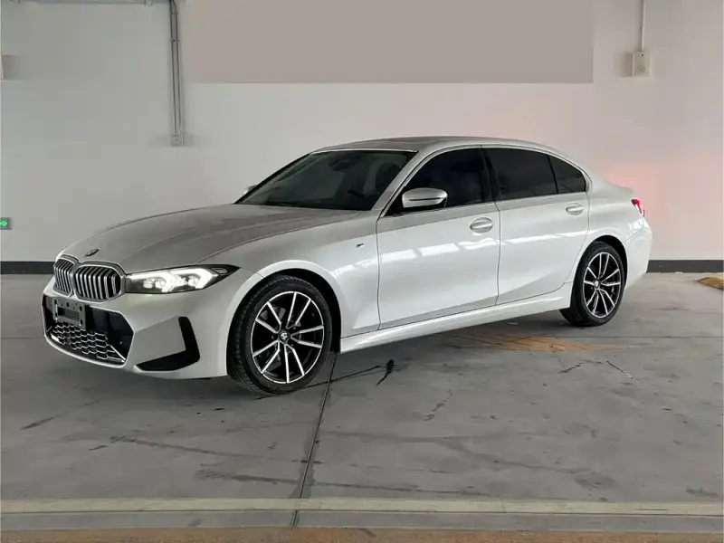 BMW 3 Series, 2023